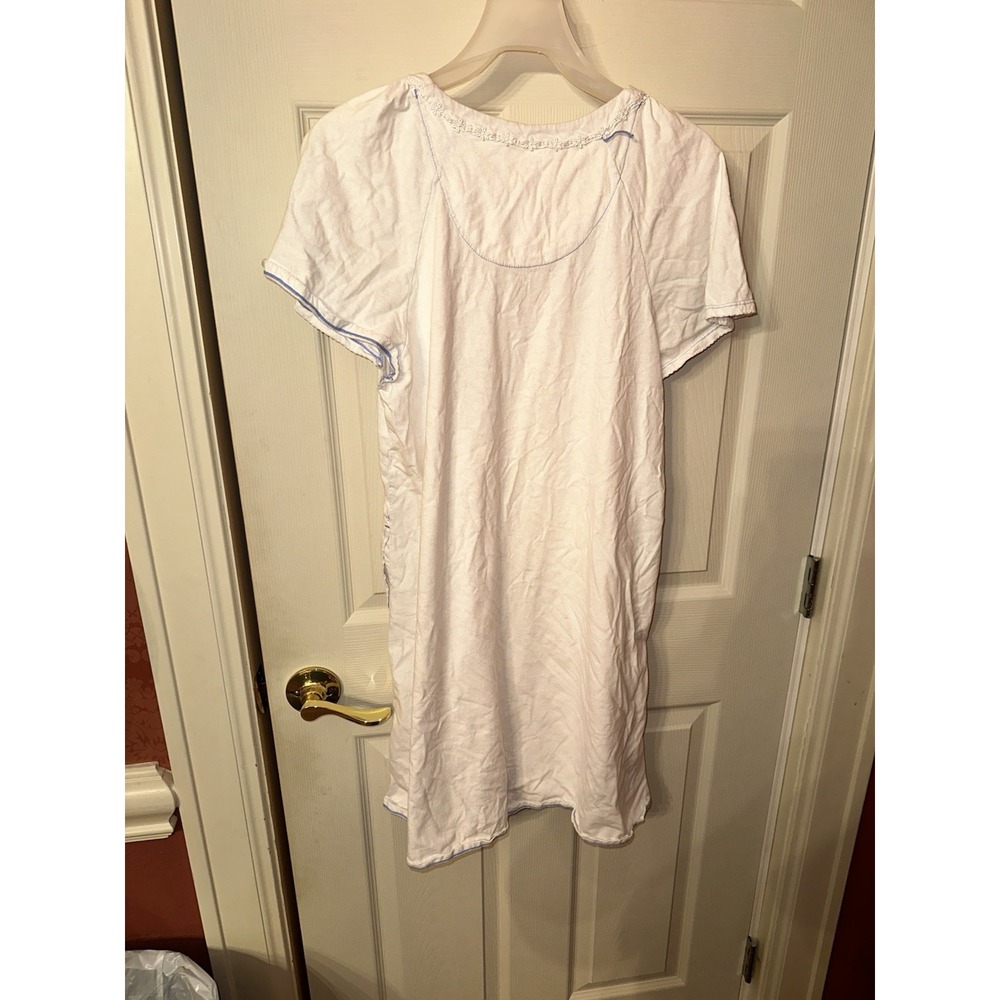 Aria Collection Women's White Short Sleeve Nightgown Size XL - Picture 2 of 3
